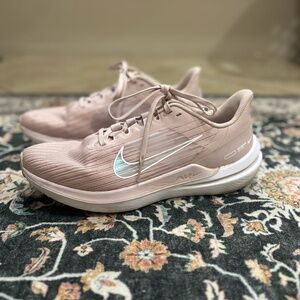 Nike Run Defy -  - SZ. 9.5 Women's - Like New - Worn Once Only